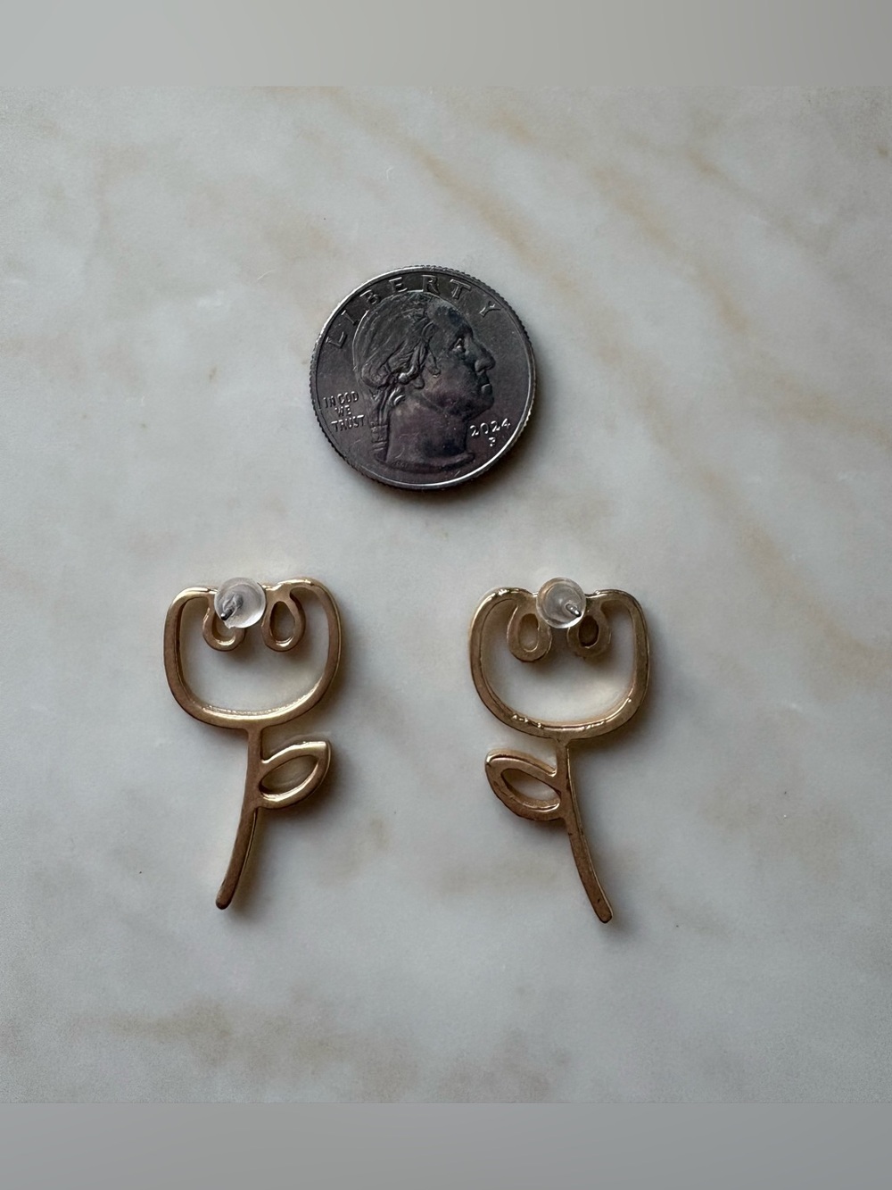 Flower earrings - Picture 3 of 3